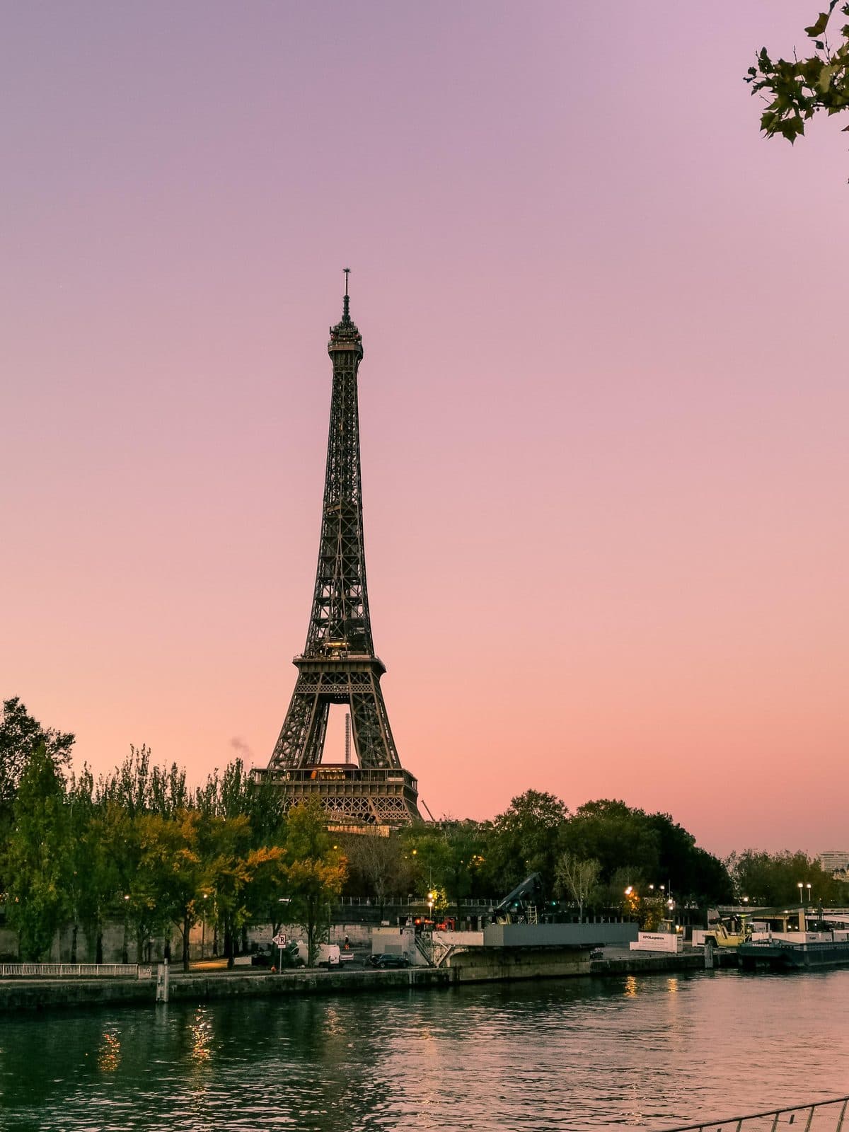Sunset over the Seine